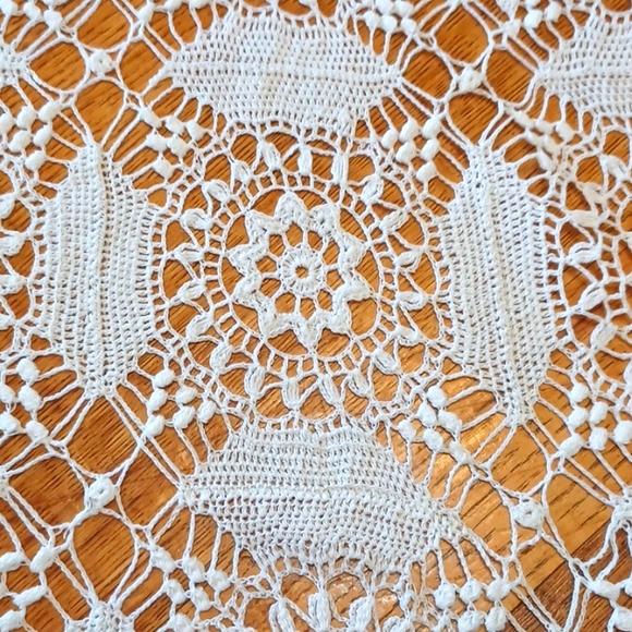 36" Square hand crocheted tablecloth/ centre piece 5527 - Picture 3 of 5